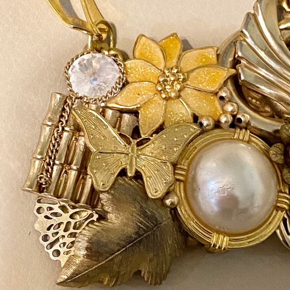 Vintage Repurposed Mixed Media Assemblage Collage Statement Necklace Artisan - Picture 5 of 10